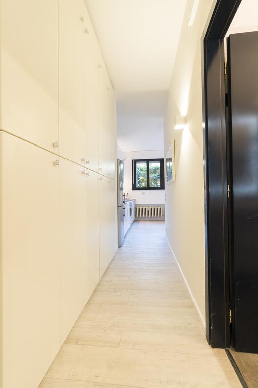 Dante Suite Private Parking โบโลญญา ภายนอก รูปภาพ